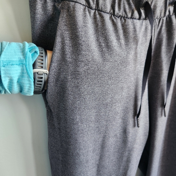 Lululemon On The Fly Pants Full Length Grey Office Scrubs Joggers Size 8 - Picture 5 of 15